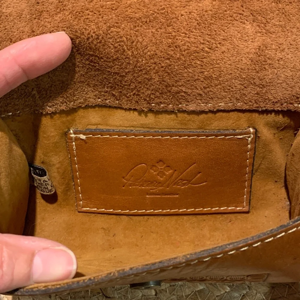 Beautiful Patricia Nash Tooled Brown Leather Crossbody Bag - Picture 6 of 10